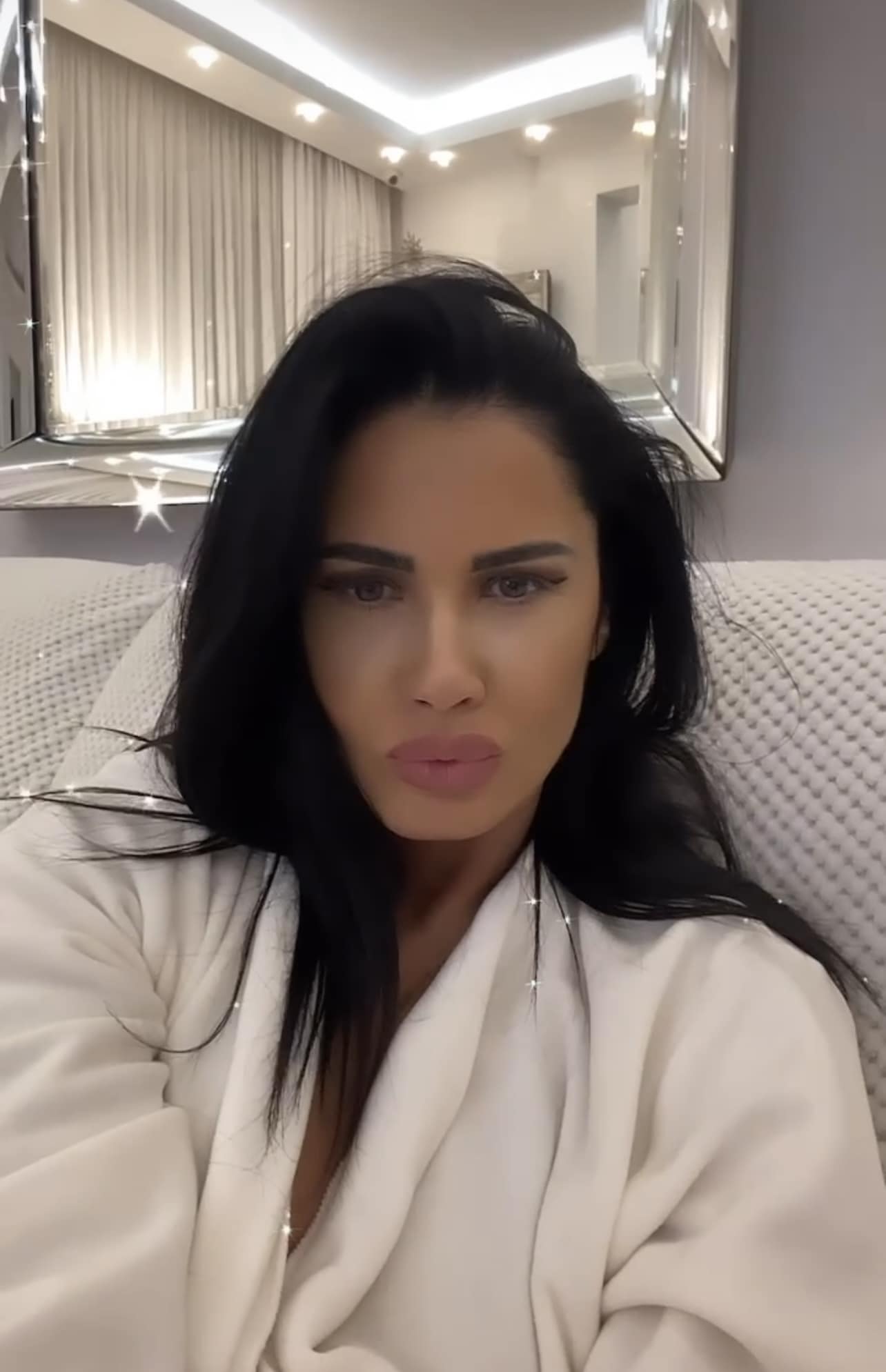 Mesajul surprinzător al Oanei Zăvoranu 1