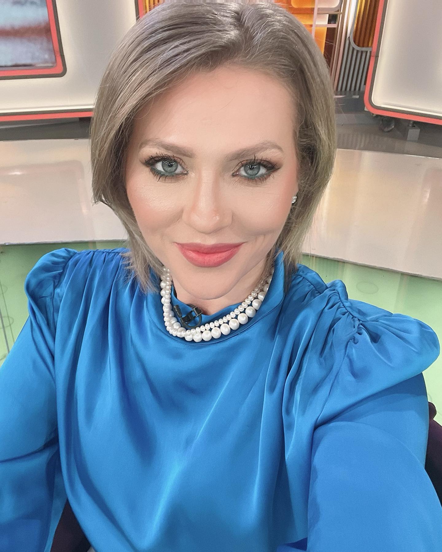 Mirela Vaida are un nou look