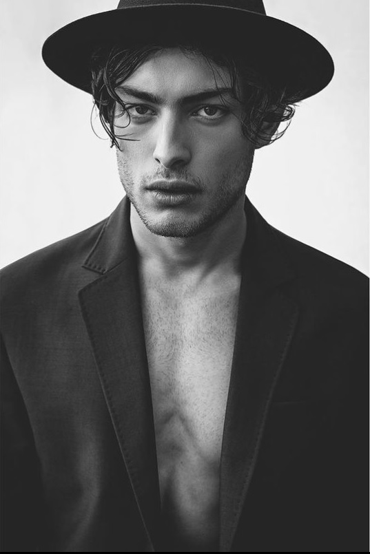 Toto Dumitrescu este pilot de raliuri în serialul „Lia, soția soțului meu” 4