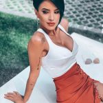 Ce operații estetice are Adelina Pestrițu