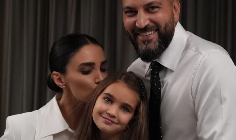 Motivul pentru care fiica Adelinei Pestrițu a petrecut o săptămână în spital: “Singurul simptom a fost tusea”. Ce diagnostic i-au pus medicii