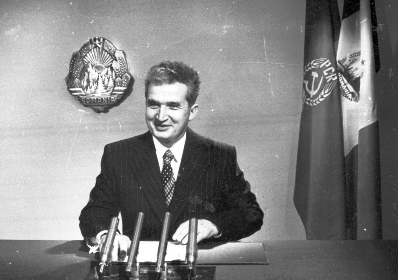 Obsesia nebănuită a lui Nicolae Ceaușescu. Ce îi spunea frizerului său să-i facă la păr