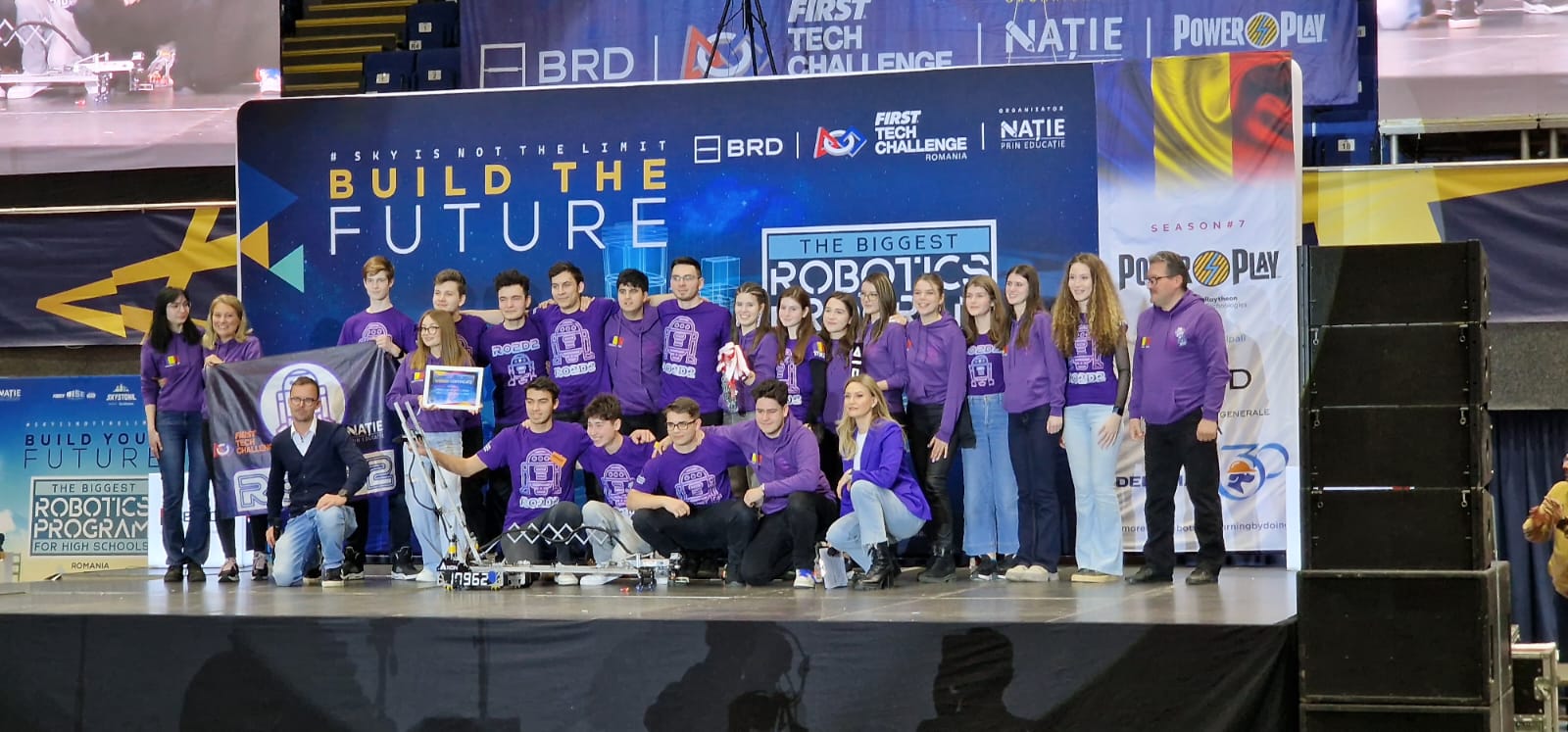 Echipa de robotică RO2D2 ne reprezintă în SUA