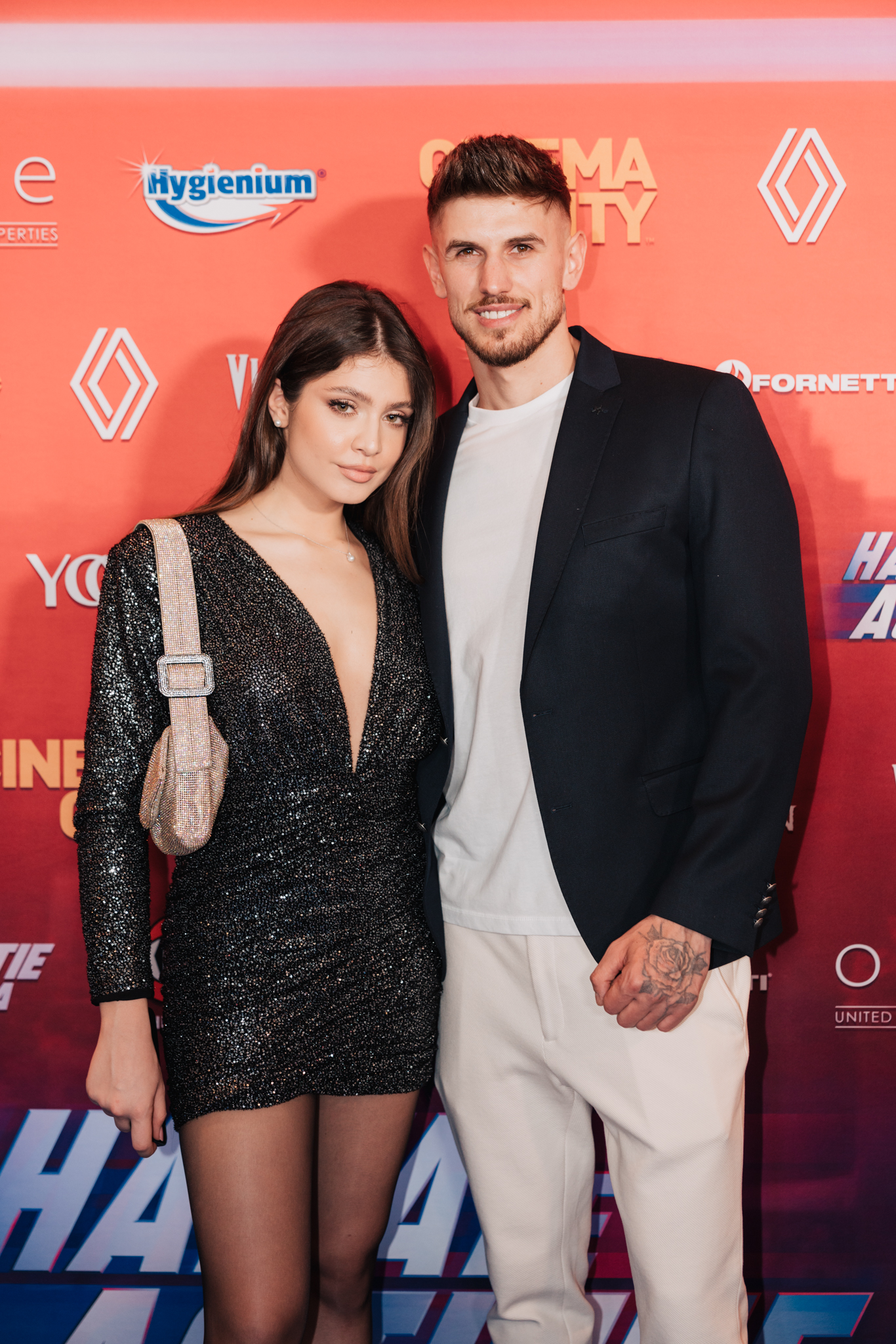 Alex Delea a fost la un pas să încaseze un pumn de la Elena Chiriac în pauza de la filmările pentru „Haita de acțiune”