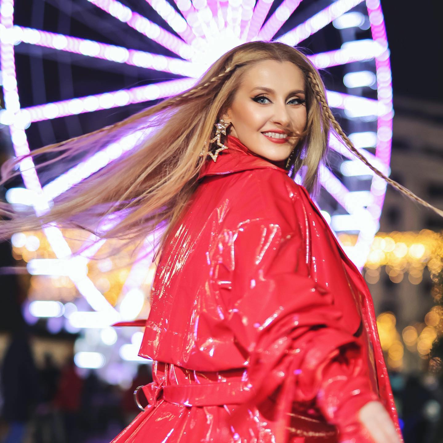 Bărbatul care îi e alături Alinei Sorescu