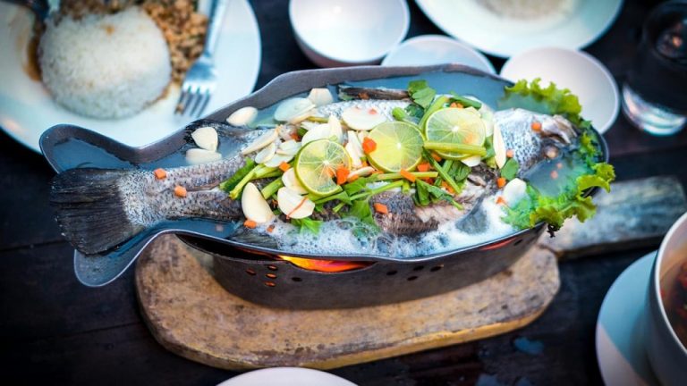 Ce se mănâncă de Buna Vestire. Preparatele care nu trebuie să lipsească de pe masă pe 25 martie