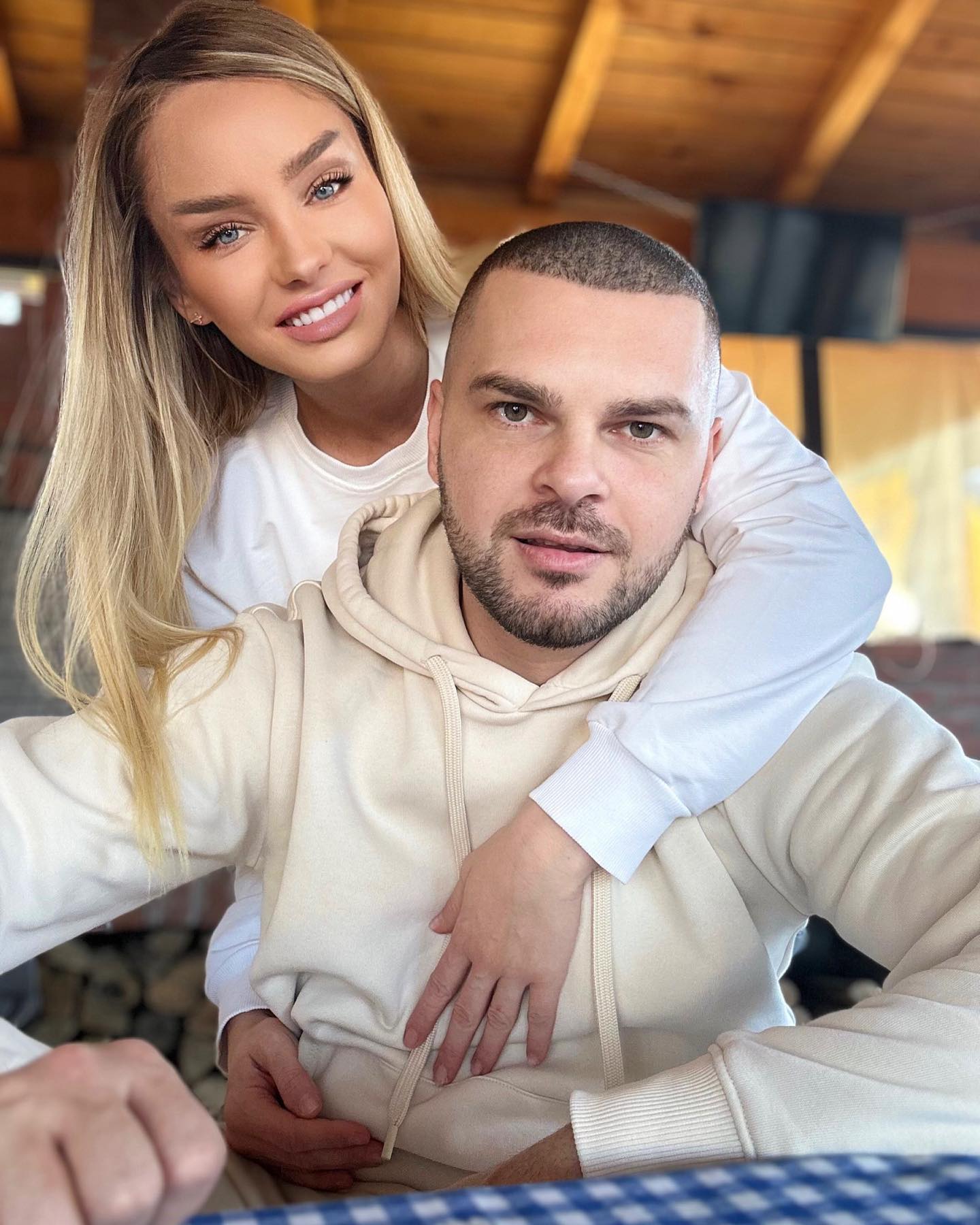 Cum arată invitația de nuntă a Mariei Constantin