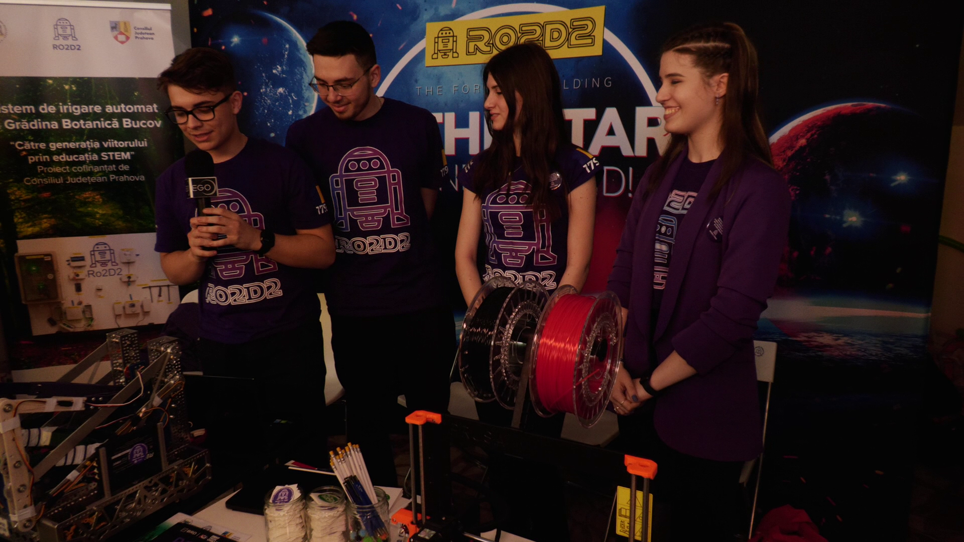 Echipa de robotică RO2D2 ne reprezintă, în SUA, la Campionatul Mondial de la Houston