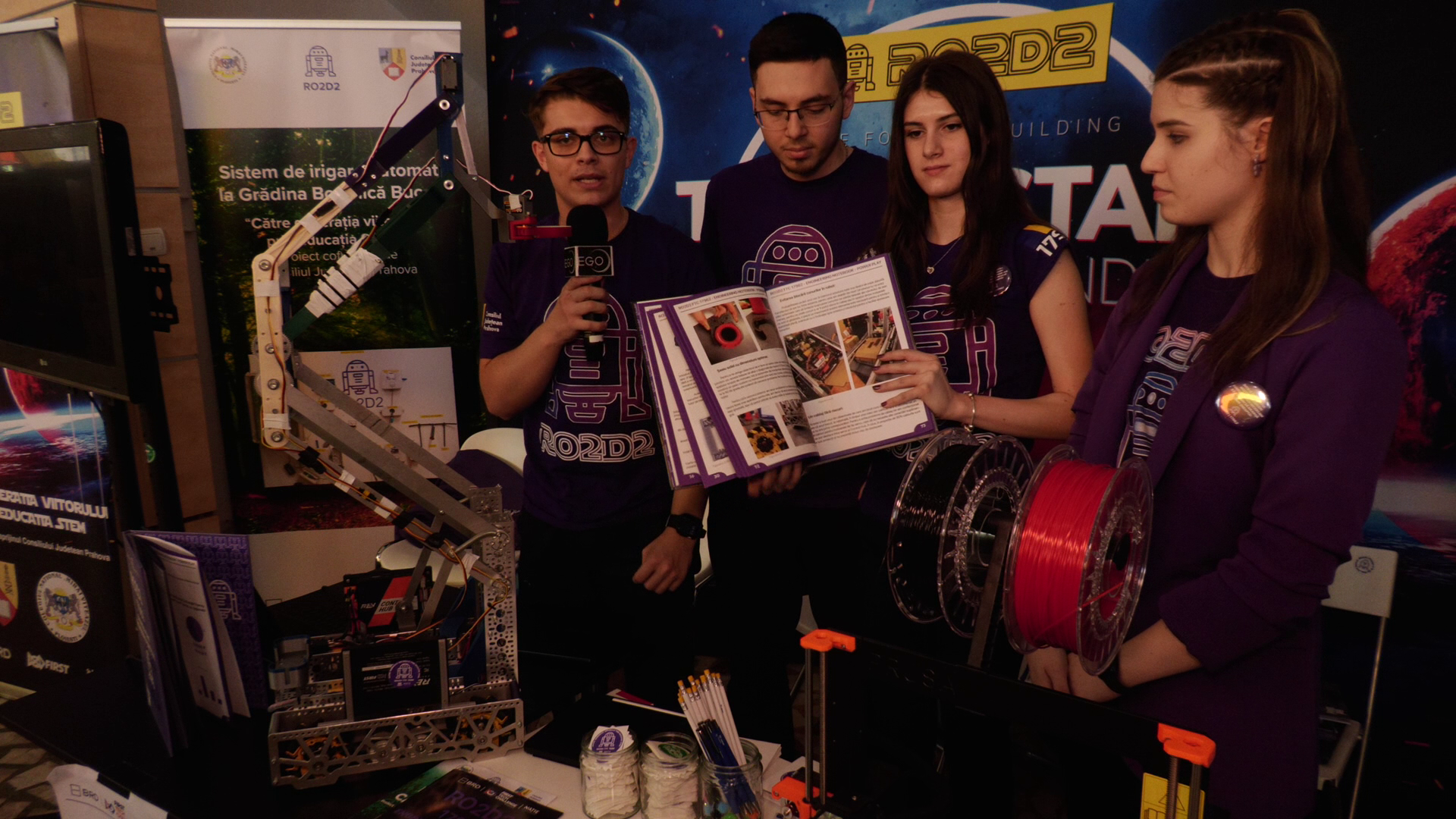 Echipa de robotică RO2D2 ne reprezintă, în SUA, la Campionatul Mondial de la Houston
