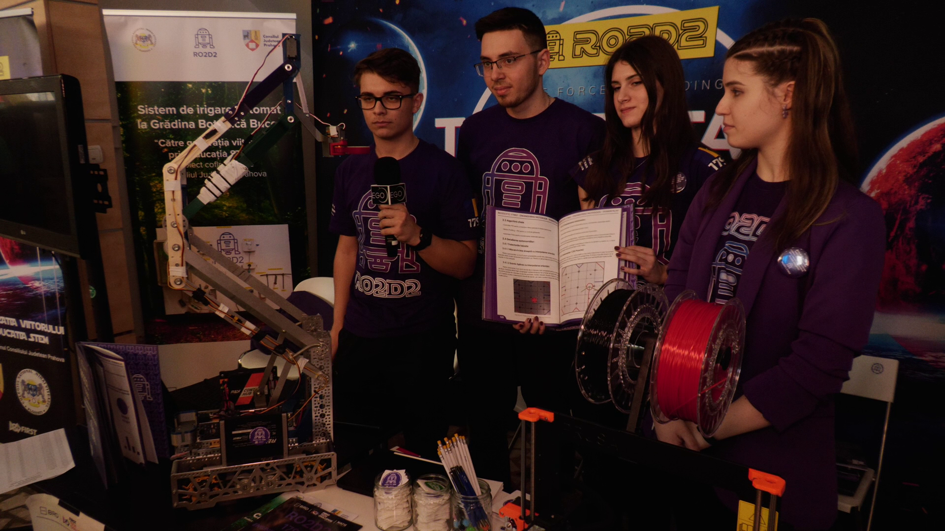 Echipa de robotică RO2D2 ne reprezintă, în SUA, la Campionatul Mondial de la Houston