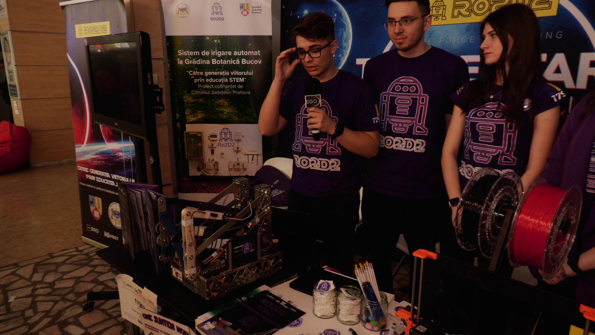 Echipa de robotică RO2D2 ne reprezintă, în SUA, la Campionatul Mondial de la Houston