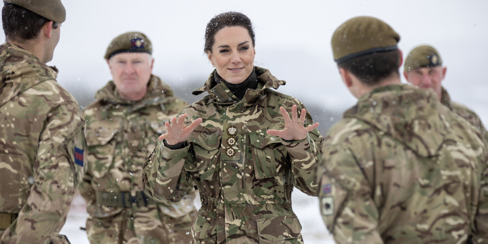 Kate Middleton, în ținută militară