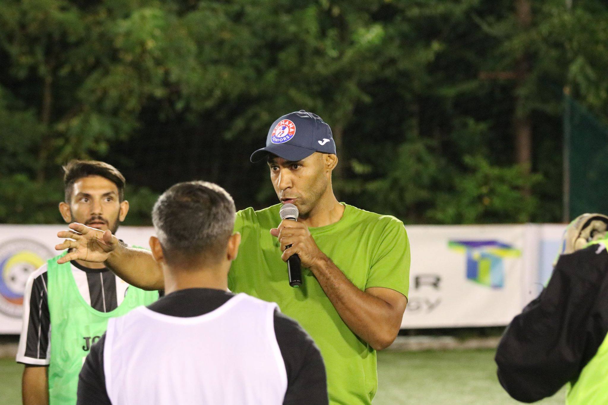 Nana Falemi s-a retras din fotbal, dar nu a scos fotbalul din viața lui