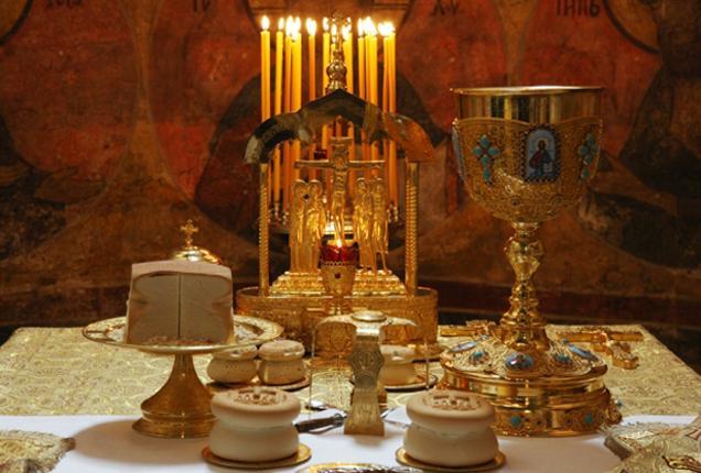 Păcate pentru care nu primești Sfânta Împărtășanie