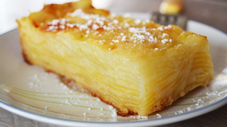 Secretul pentru cea mai bună prăjitură cu mere. Nici nu îți vei da seama că e de post, ingredientul pe care trebuie să-l adaugi