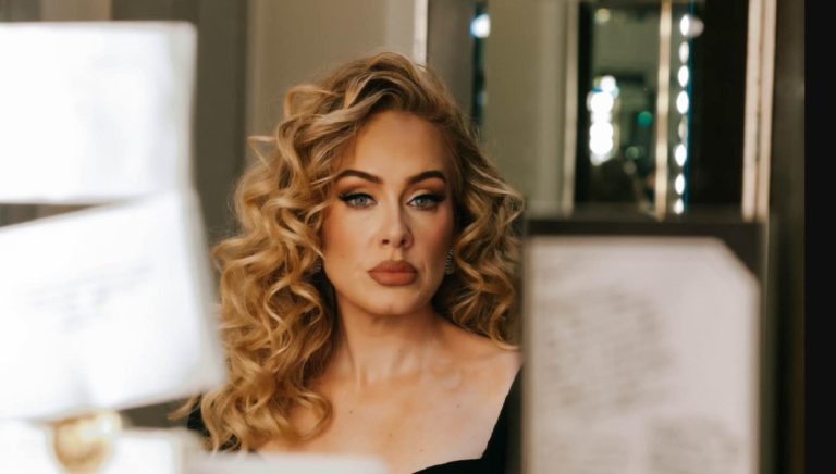 Cine este logodnicul cântăreței Adele. Cum arată inelul fabulos de jumătate de milion de lire sterline, primit de artistă