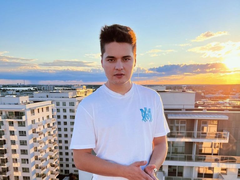 Câți bani cheltuie Selly pe lună. Suma e fabuloasă, foarte puțini români și-ar permite asta