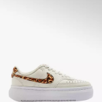 modele de sneakers pentru primăvara 2023