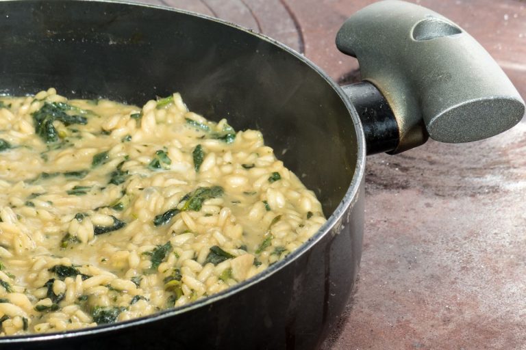 Secretul celui mai gustos pilaf de post. Ingredientul secret pe care să-l adaugi. Nu te poți sătura. Are un gust special