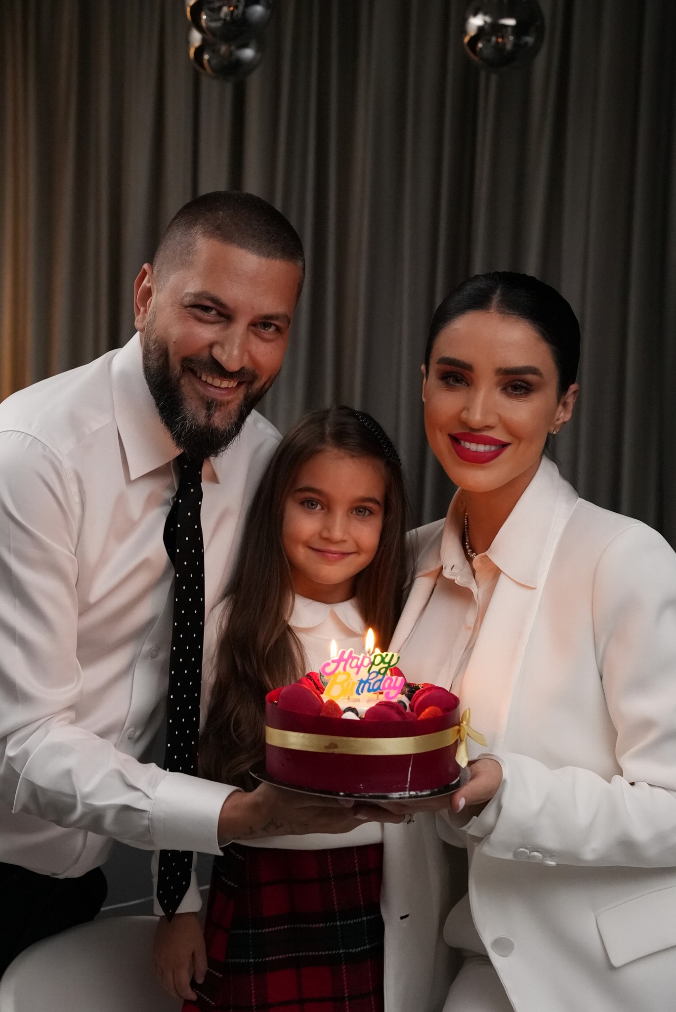 Adelina Pestrițu și familia sa, fotografie de colecție. Cum arată Zeny, la aproape 5 ani. E absolut superbă FOTO