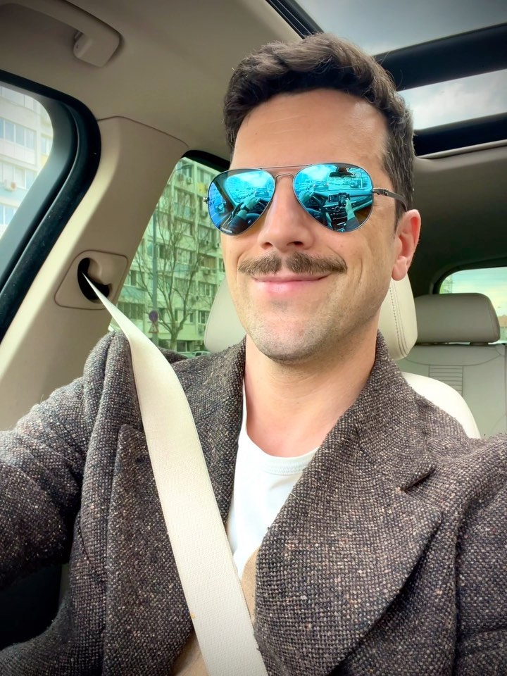 Motivul pentru care Adrian Nartea și soția lui nu și-au dorit o bonă pentru fetițe