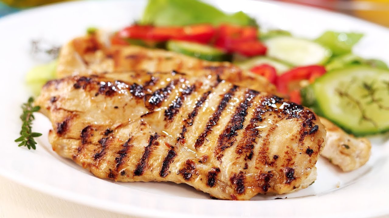 Cum se marinează carnea de pui pentru grătar