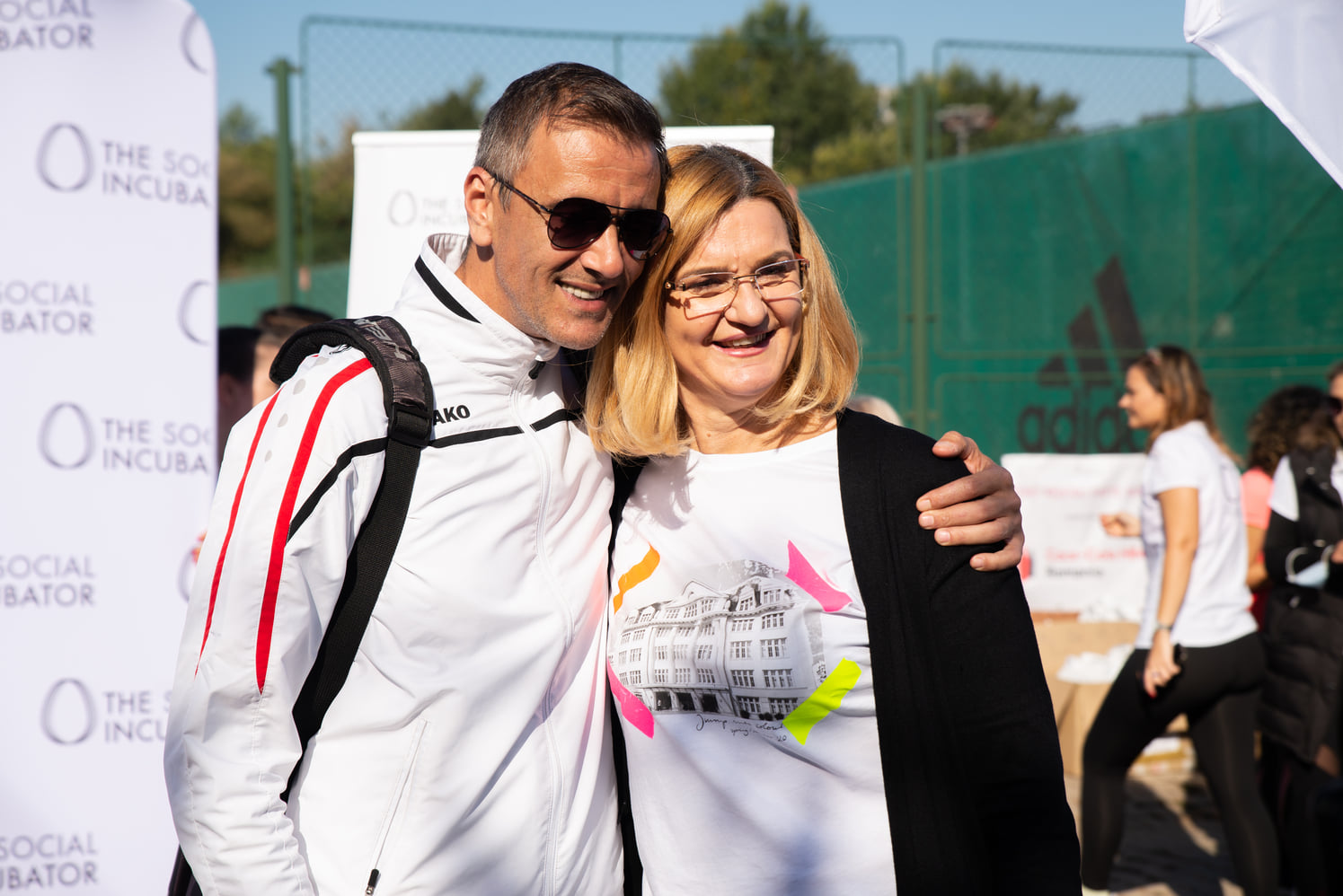 De ce nu aruncă Elisabeta Lipă cutiile de carton și pungile din casă