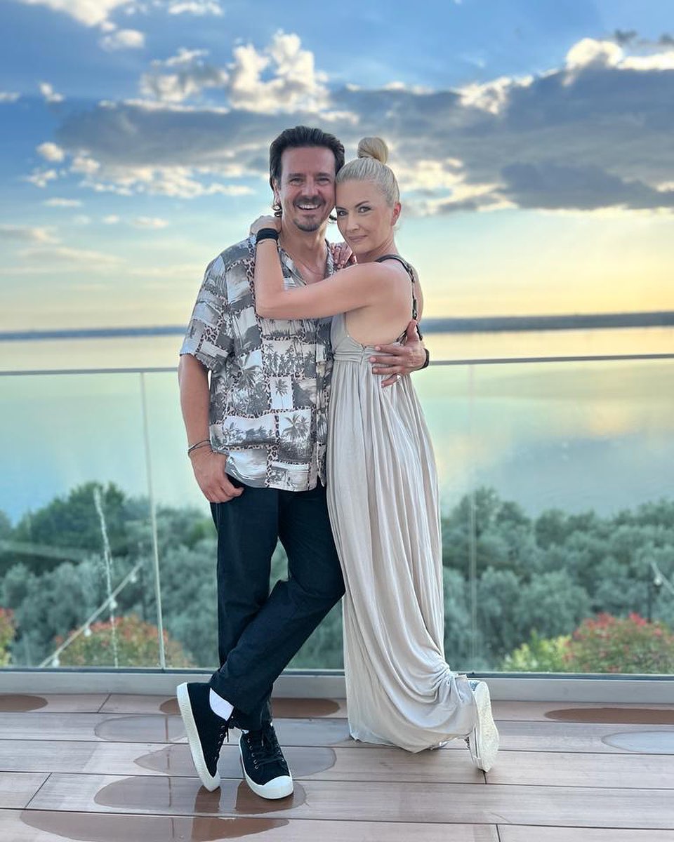 Elwira, dezvăluiri despre căsnicia cu Mihai Petre. Începutul a fost anevoios pentru cei doi