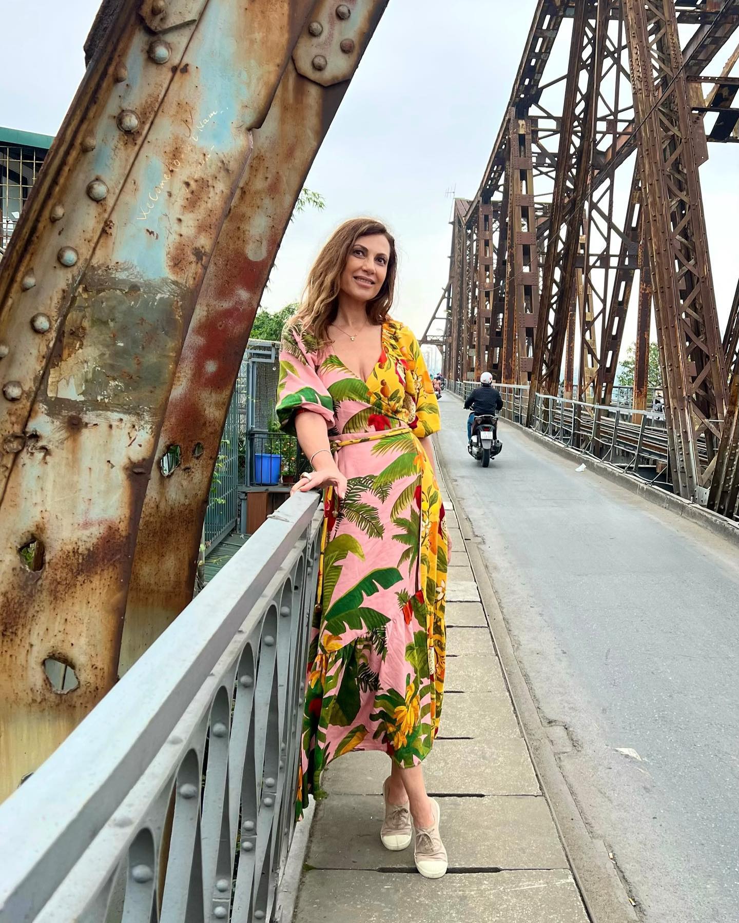 Experiența inedită trăită de Dana Sota în Vietnam: "Mie îmi place să mănânc, am încercat tot felul de dubioșenii" VIDEO EXCLUSIVExperiența inedită trăită de Dana Sota în Vietnam: "Mie îmi place să mănânc, am încercat tot felul de dubioșenii" VIDEO EXCLUSIV