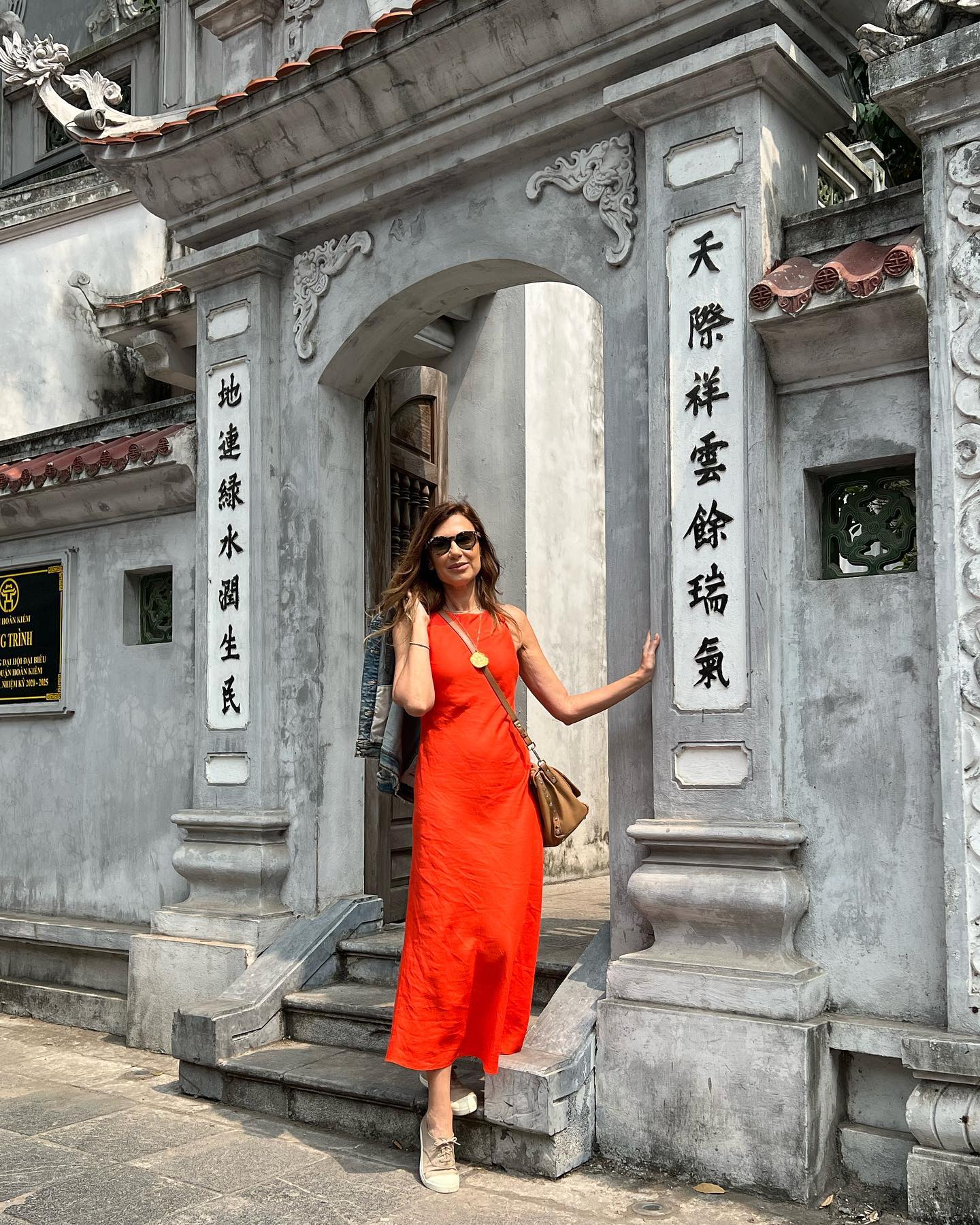 Experiența inedită trăită de Dana Sota în Vietnam: "Mie îmi place să mănânc, am încercat tot felul de dubioșenii" VIDEO EXCLUSIV