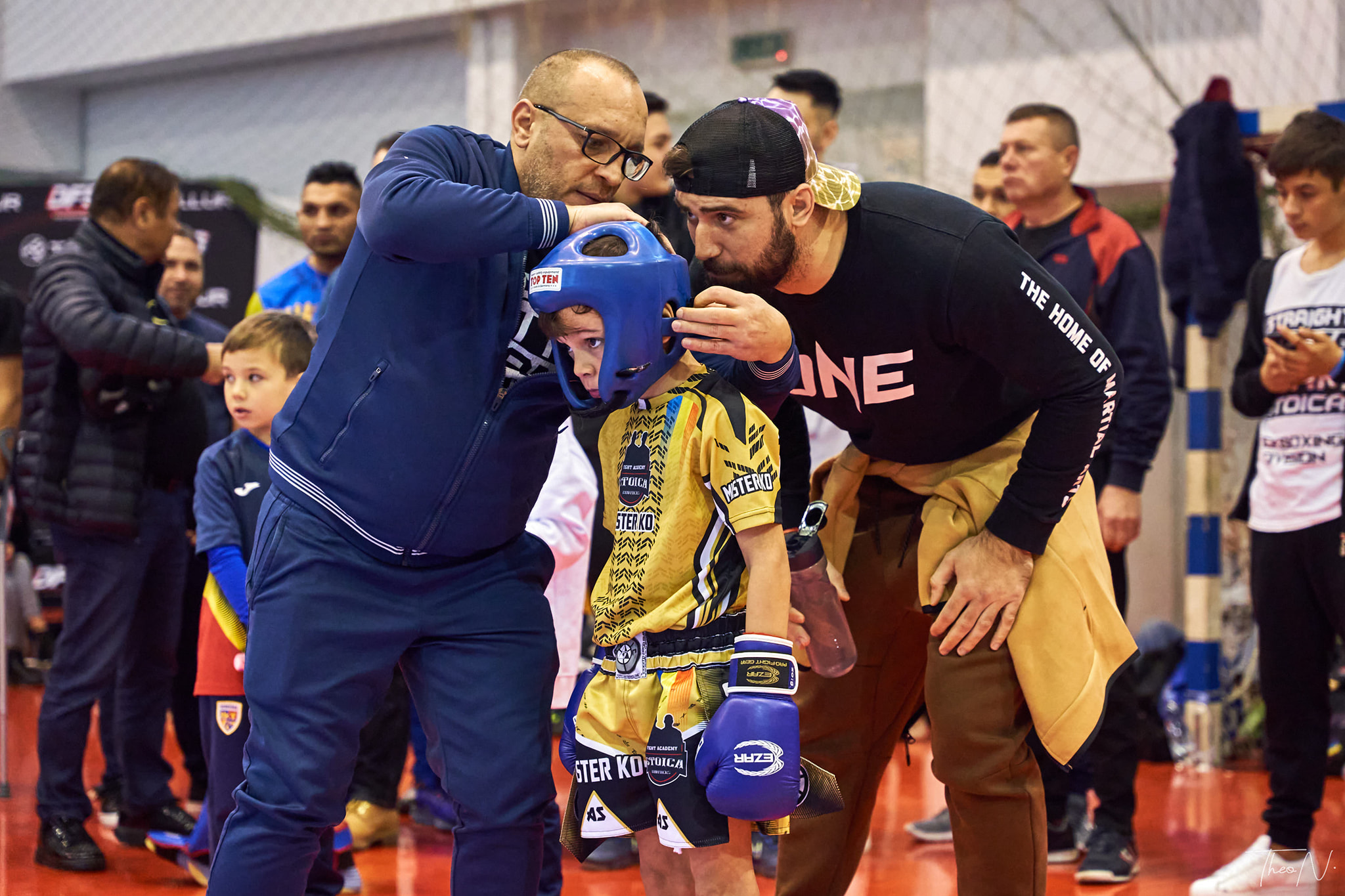 Fiul lui Andrei Stoica este campion la lupte spre disperarea mamei sale 2