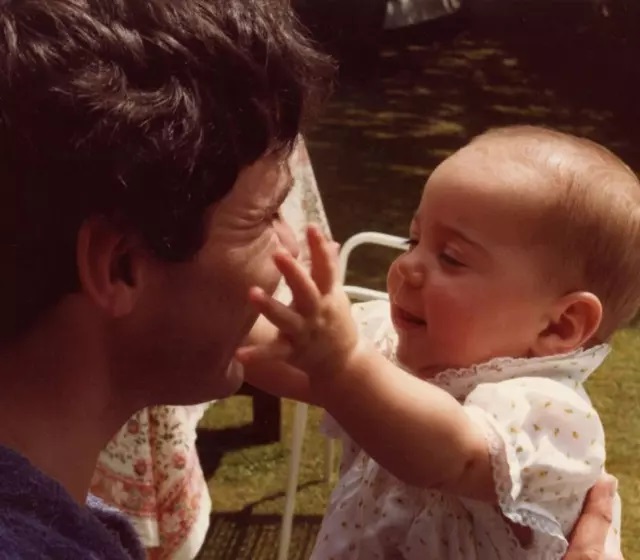 Imagini de colecție cu Kate Middleton. Cum arăta soția prințului William în copilărie FOTO