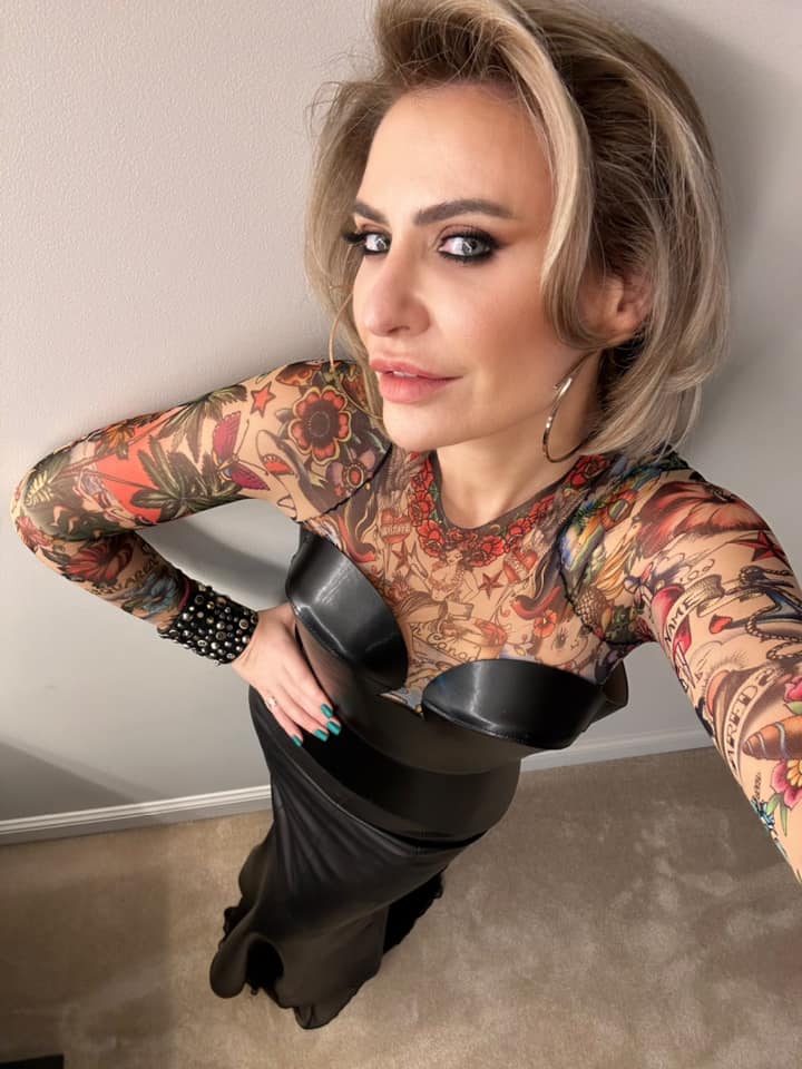 Obiectul vestimentar cu care Adina Buzatu a făcut senzație la Premiile Gopo 2023