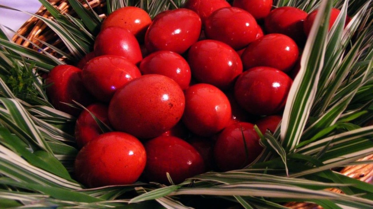 Semnificația ouălor roșii de Paște