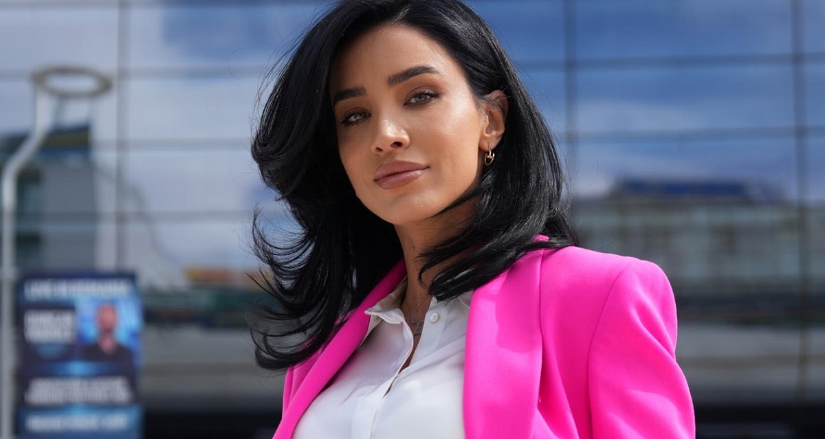 Cum reușește Adelina Pestrițu să aibă o siluetă perfectă