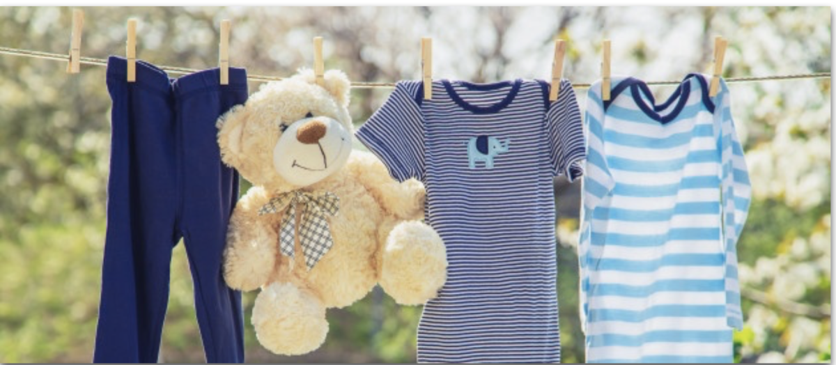 cum se spală hainele bebelușului