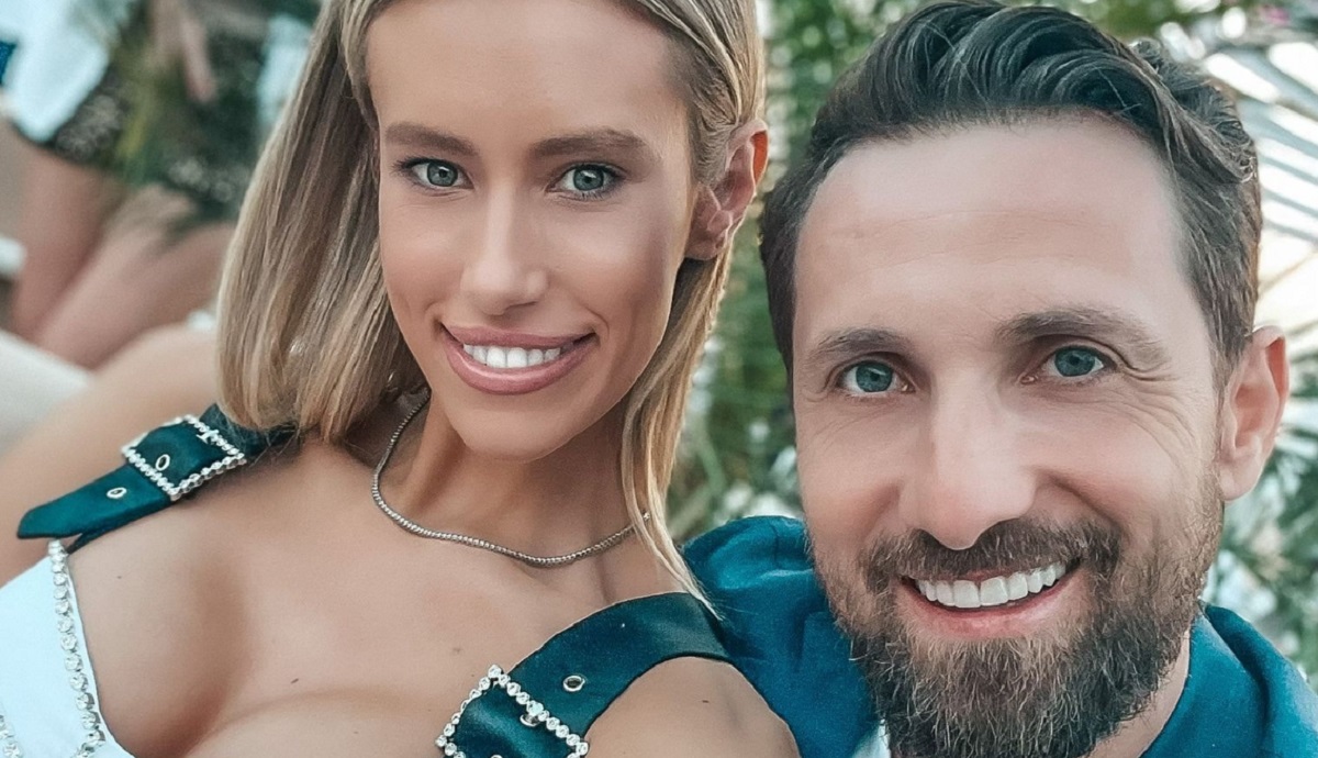 Soția lui Dani Oțil recunoaște că a trecut prin clipe grele după ce a născut