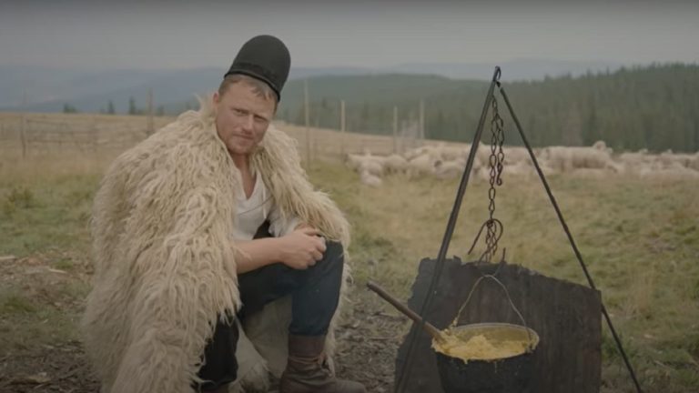 Cu ce se ocupă acum Ghiță Ciobanul din reclamele de telefonie mobilă: ”Eu am activitatea mea”