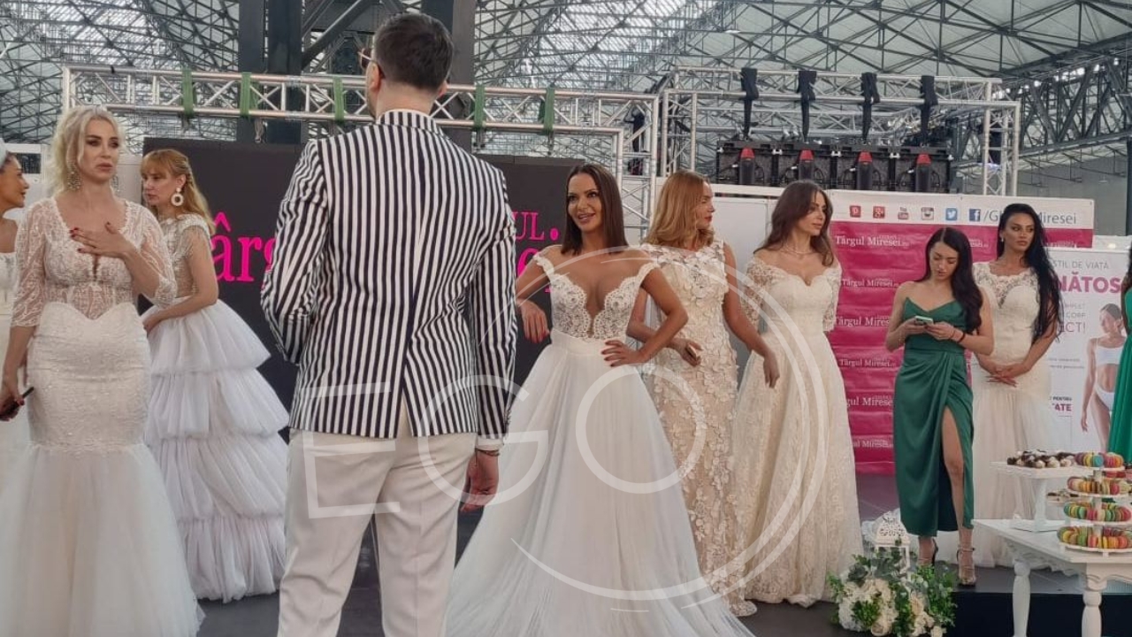 Andreea Antonescu a îmbrăcat rochia de mireasă