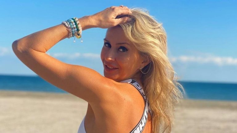 Ce nu suportă Crina Abrudan să facă, deși orice femeie este înnebunită după așa ceva. „Doamne ferește, nu aș putea” VIDEO EXCLUSIV