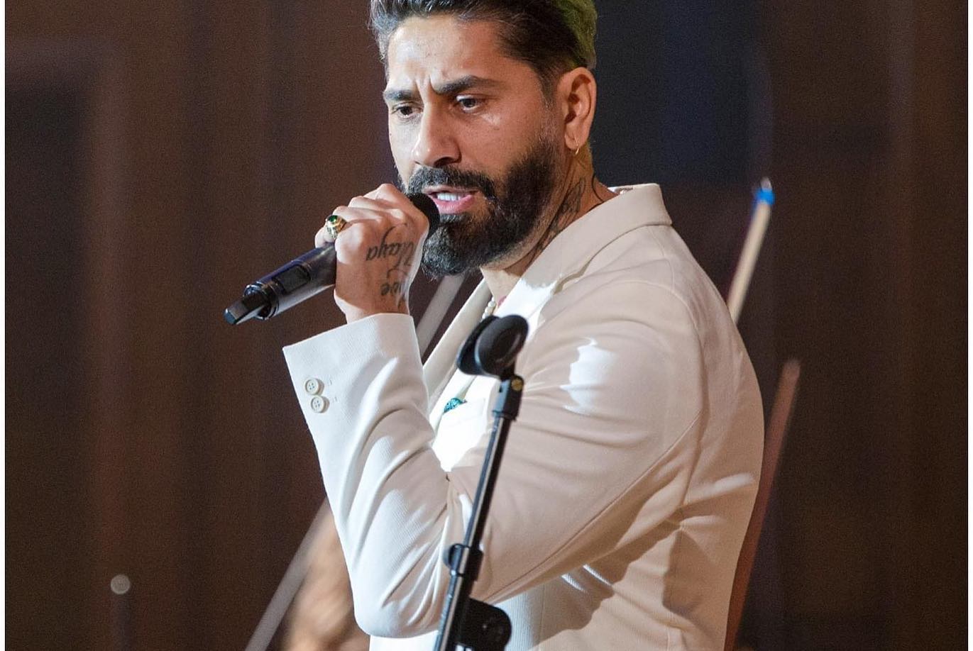 Connect-R nu va avea aproape de el, pe scenă, la concertul din 9 iunie, cea mai importantă ființă din viața lui. Cum explică marea absență de la Arenele Romane