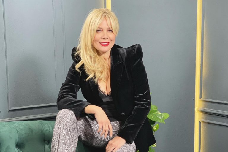 Cum a ajuns Dana Săvuică un model de succes: „Eram o tocilară extrem de timidă și complexată” VIDEO EXCLUSIV