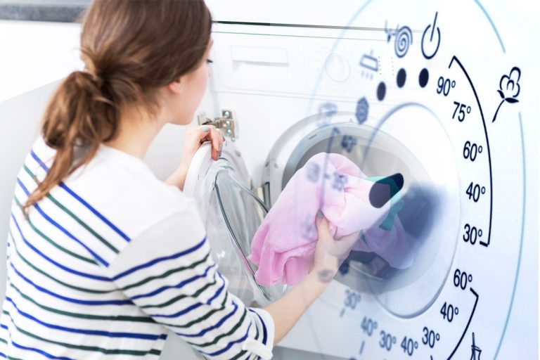 De ce să nu speli hainele la 60 de grade. Mulți fac greșeala