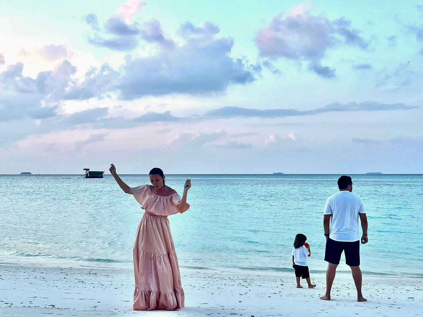 Diana Dumitrescu s-a „răzbunat” pe soț pentru că în loc să o ducă în vacanță i-a organizat nunta. „A recuperat cu vârf și îndesat”