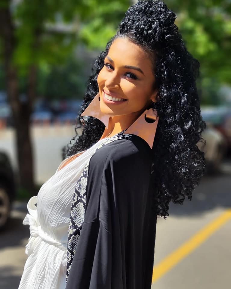 Majda este imaginea unui parfum care s-a vândut în Africa (3)