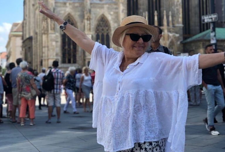 Mirabela Dauer, deschisă spre noile tehnologii. De ce a hotarât să își facă cont de TikTok: „Nu mi-a clonat nimeni contul, eu sunt” VIDEO EXCLUSIV