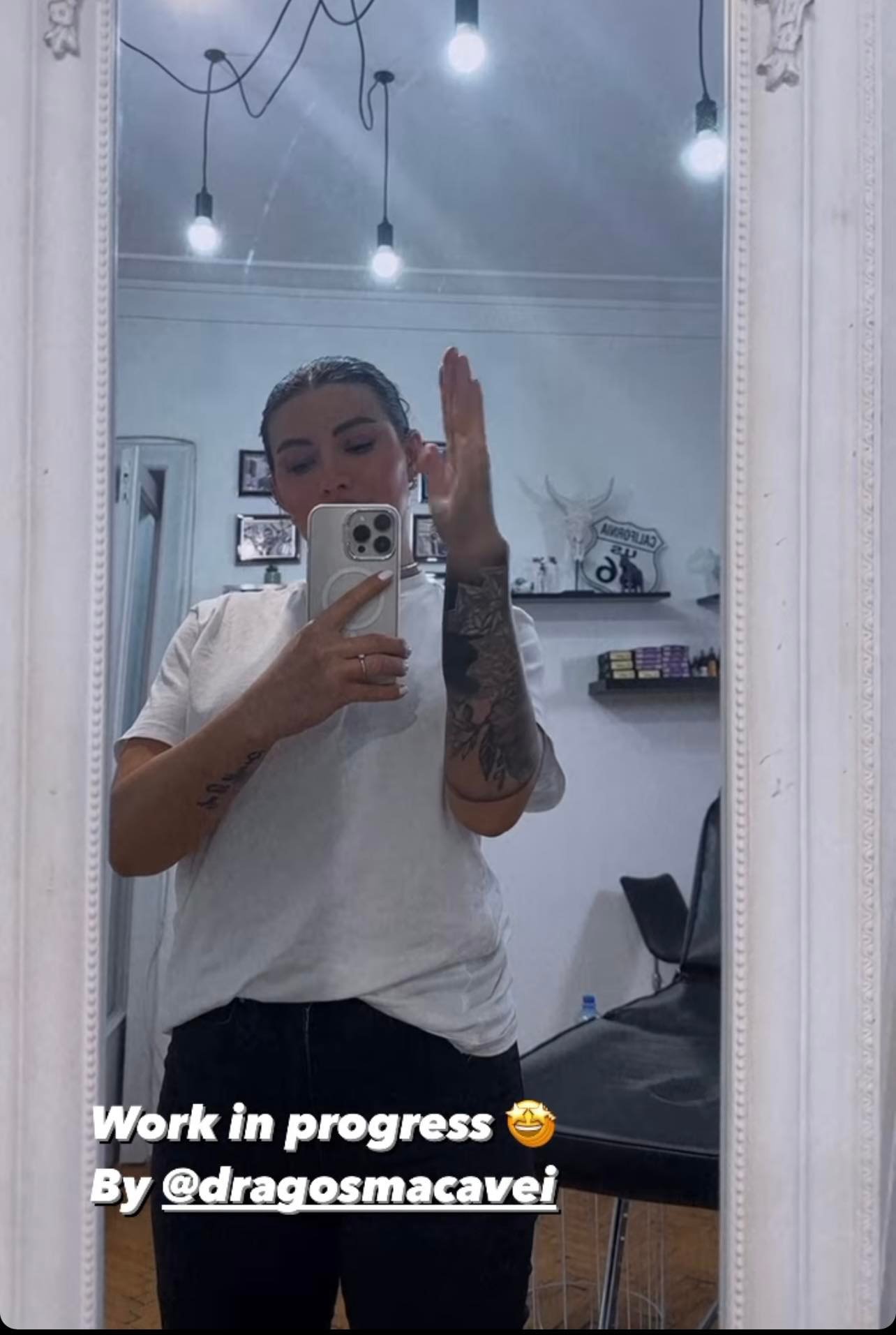 Nicoleta Nucă și-a făcut încă un tatuaj împinsă de la spate de logodnicul ei 7