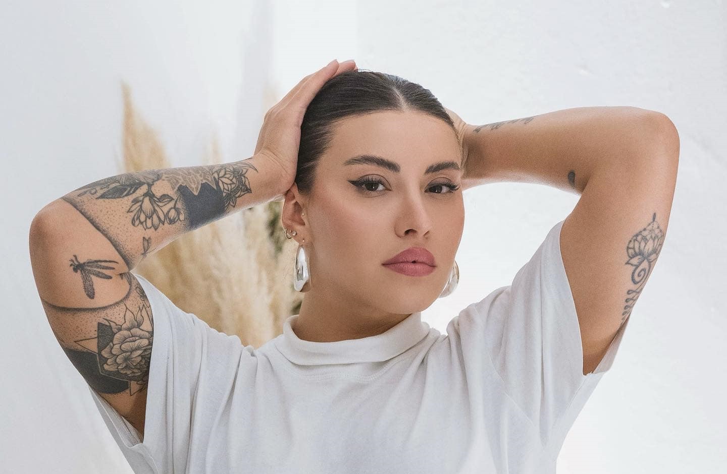 Nicoleta Nucă și-a făcut încă un tatuaj împinsă de la spate de logodnicul ei 7