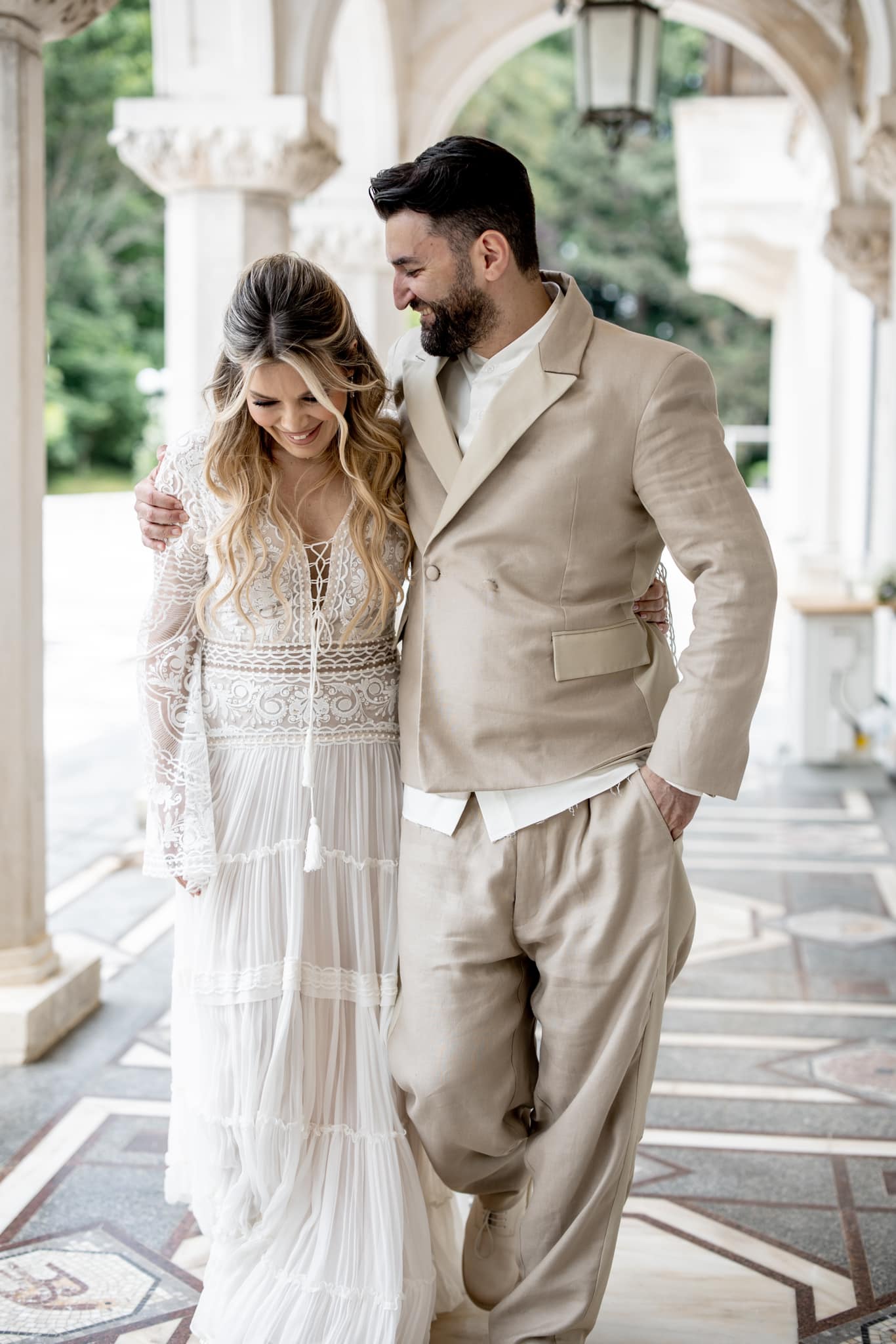 Primele imagini de la nunta dintre Gina Pistol și Smiley. Ce rochie de mireasă a îmbrăcat vedeta, a atras toate privirile