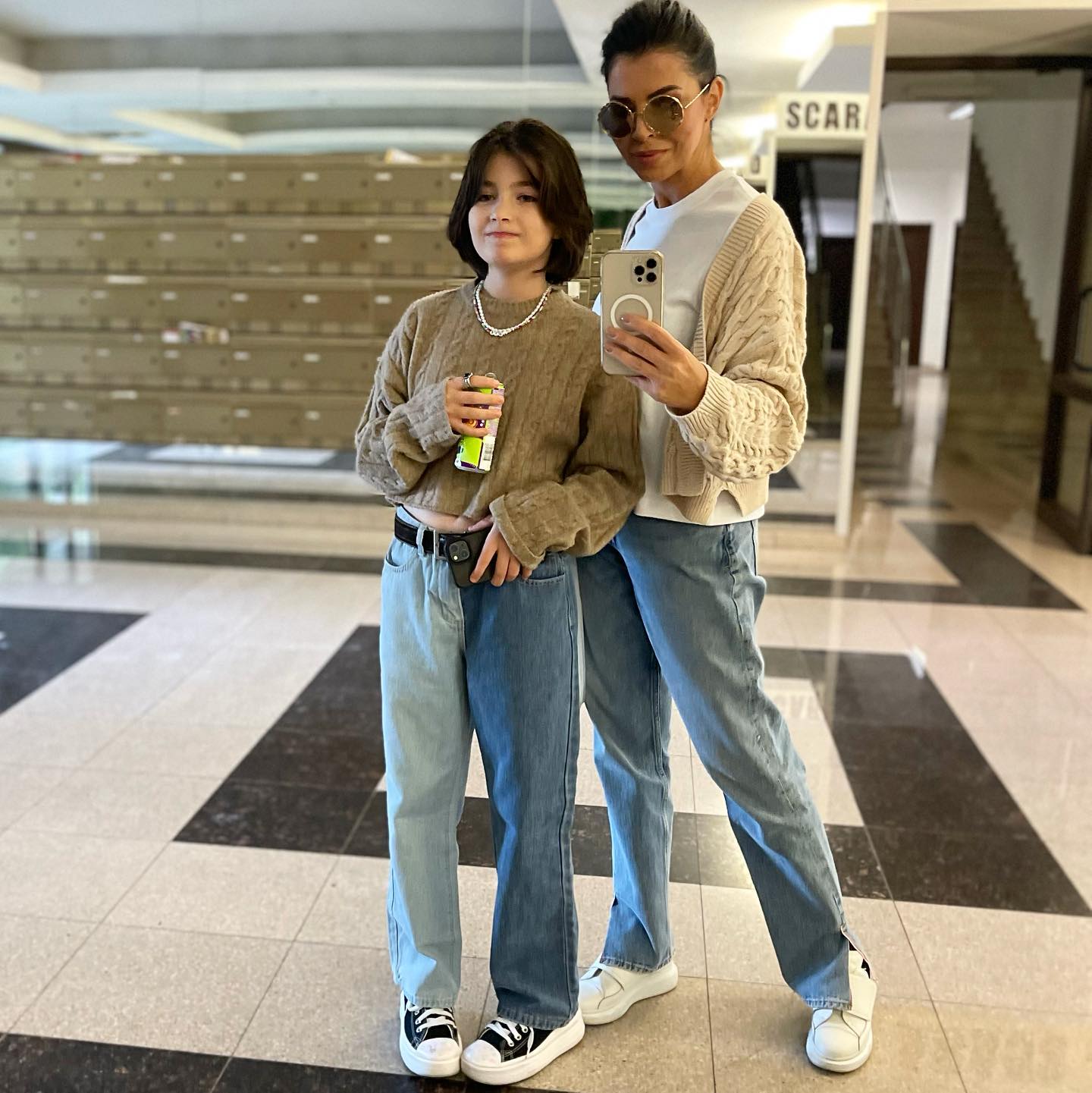 Secretul Simonei Pătruleasa. Ce truc are vedeta Kanal D pentru a vedea dacă a luat kilograme în plus „Atunci îmi dau seama!” VIDEO EXCLUSIV